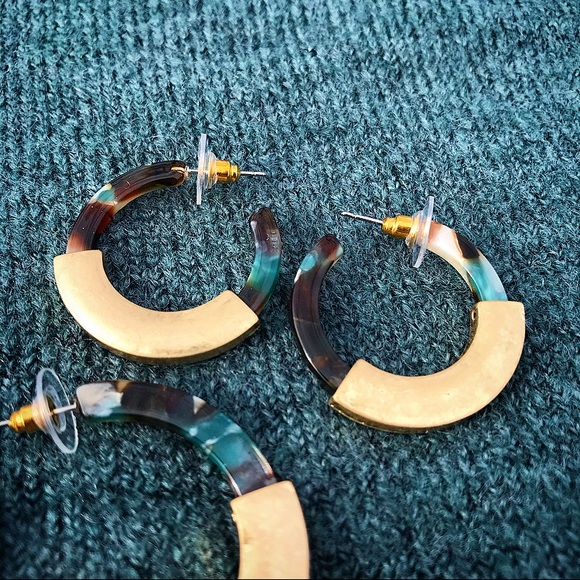 Acrylic & Gold Hoop Earrings - Picture 3 of 4